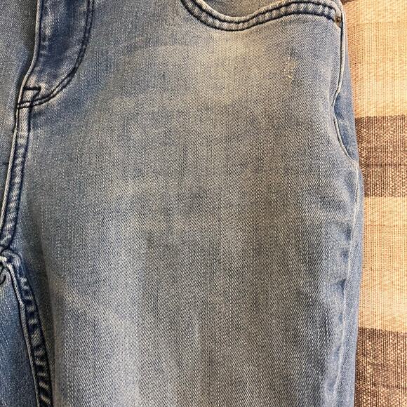 Calvin Klein Light Wash Curvy Skinny Leg Jeans Size 27/32 - Picture 7 of 15